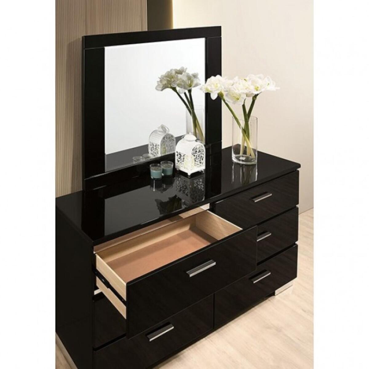 Carlie Dresser - Image 3