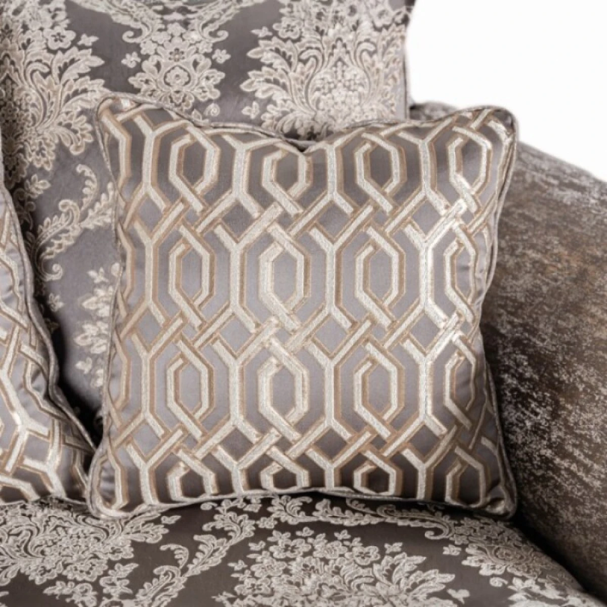 Catalonia Loveseat - Image 5