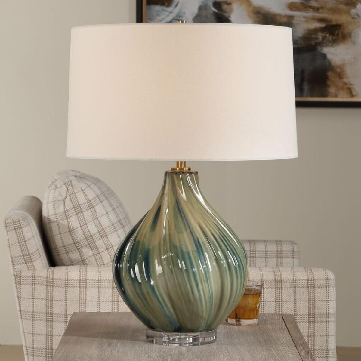 Tausha Table Lamp - Image 3