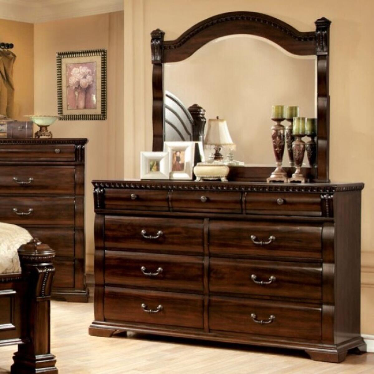 Burleigh Dresser - Image 2