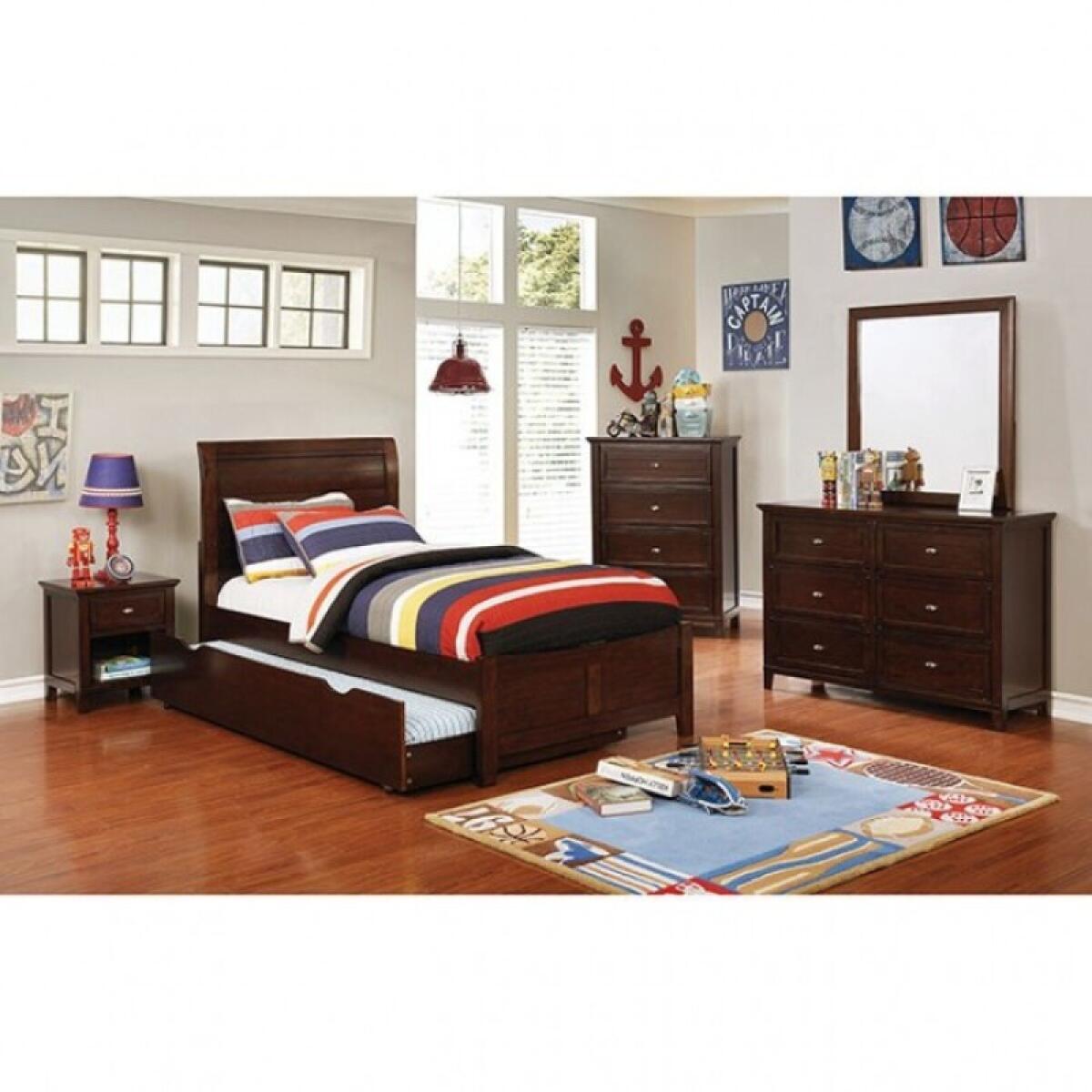 Brogan Dresser - Image 2