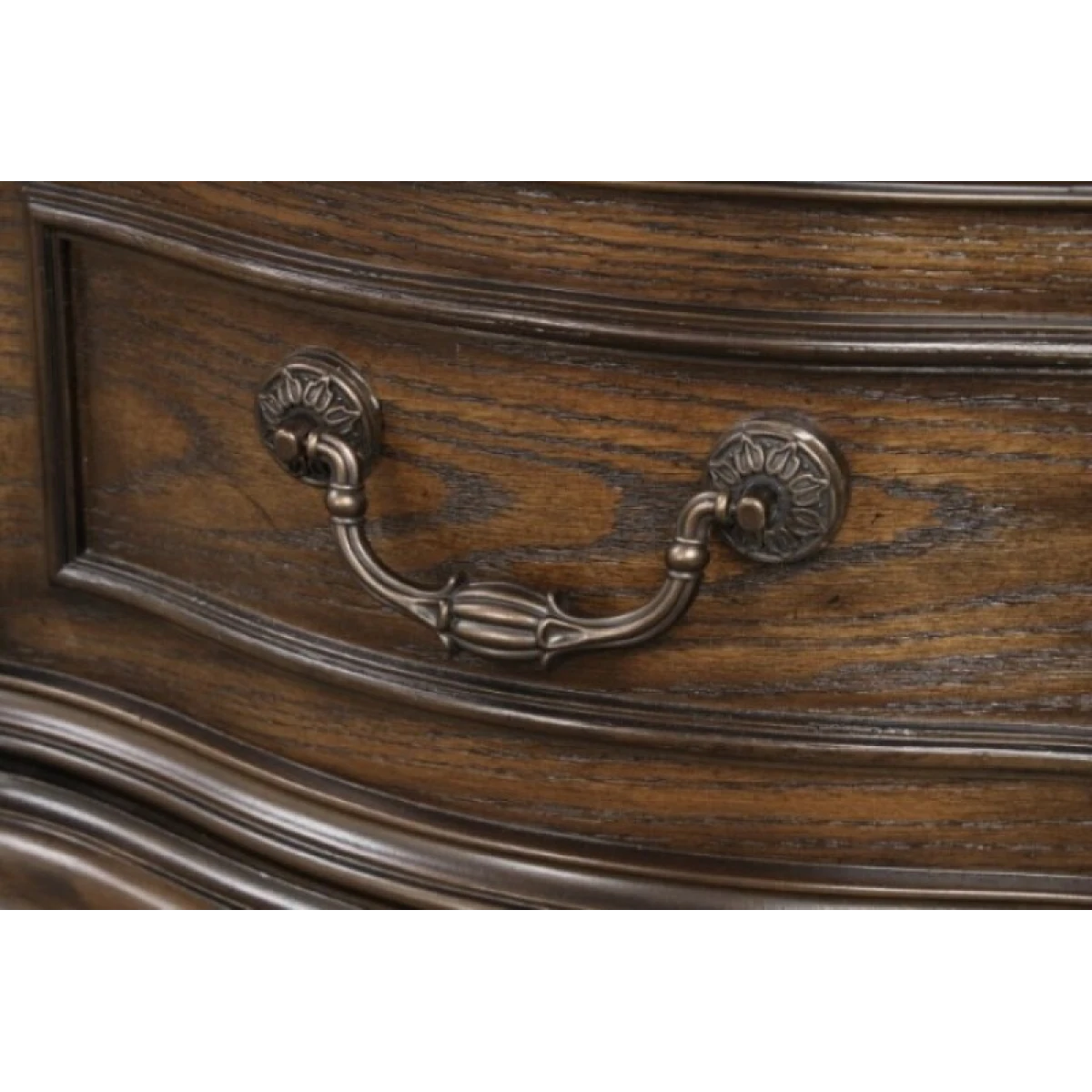 Leovanni Nightstand - Image 10