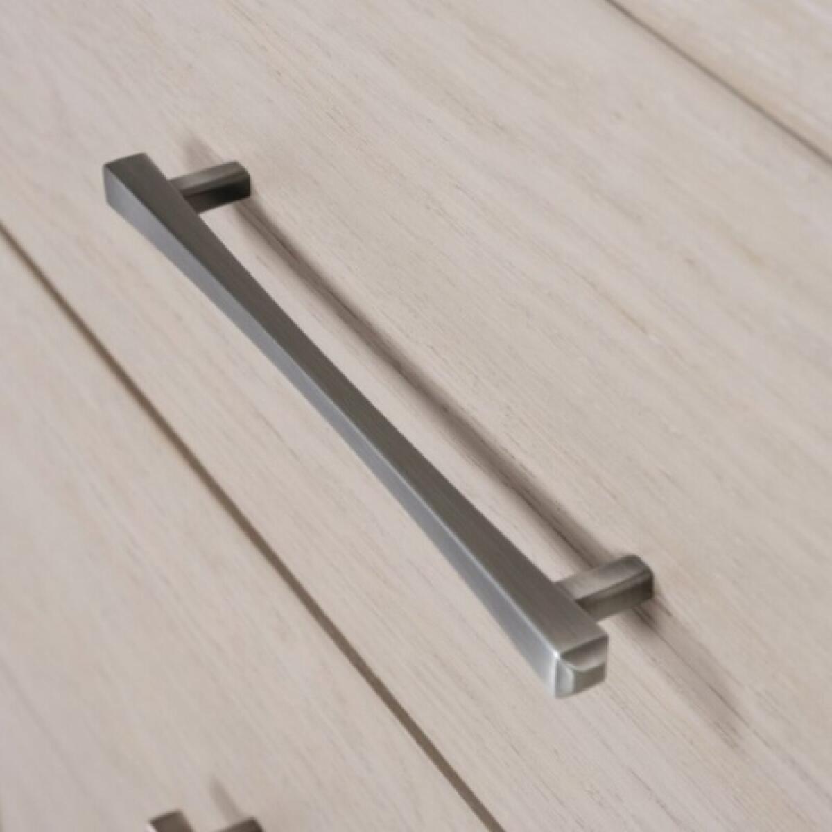 Fareham Nightstand Nightstands Cream 6