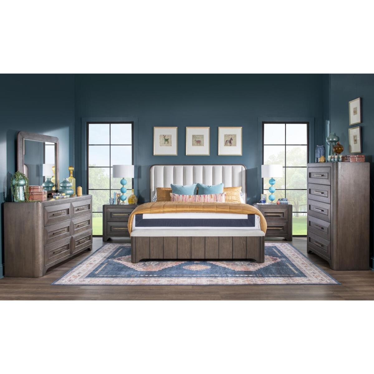 Complete Queen Uph Bed 5/0, 6 Drawer Dresser, Mirror Bedroom Sets Bedroom Sets 4