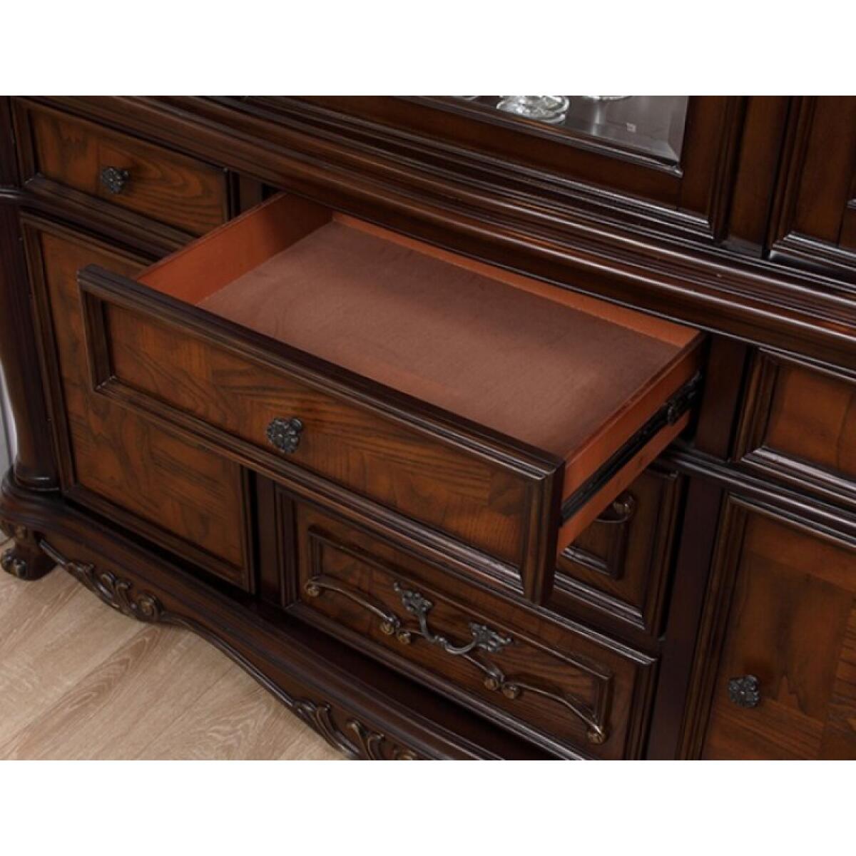 Manzanita Hutch & Buffet - Image 5