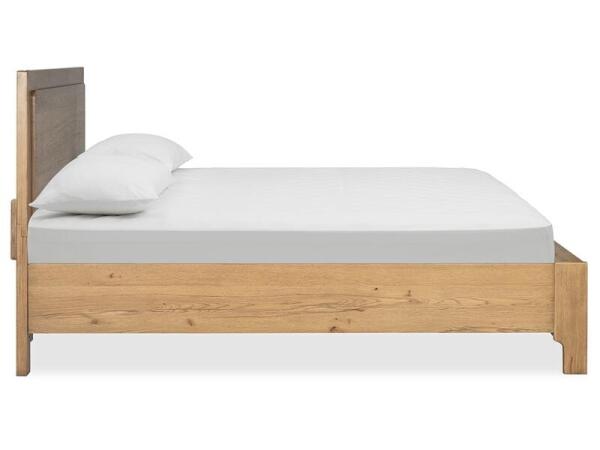 Davenport Complete Queen Panel Bed - Image 3