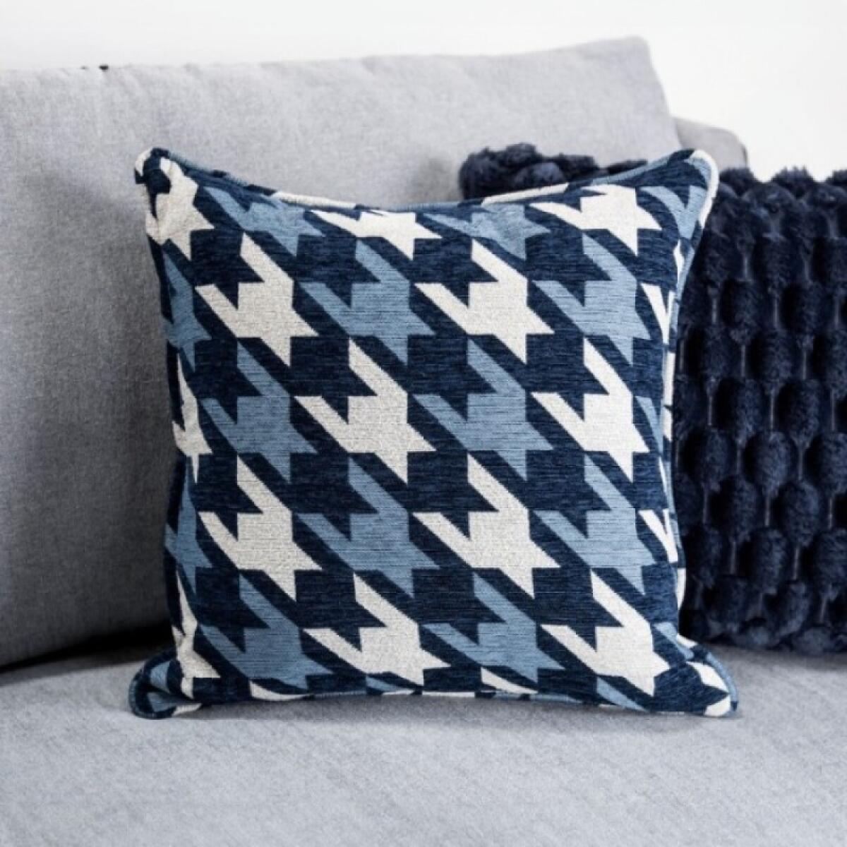 Colindale Loveseat Loveseats Blue 8