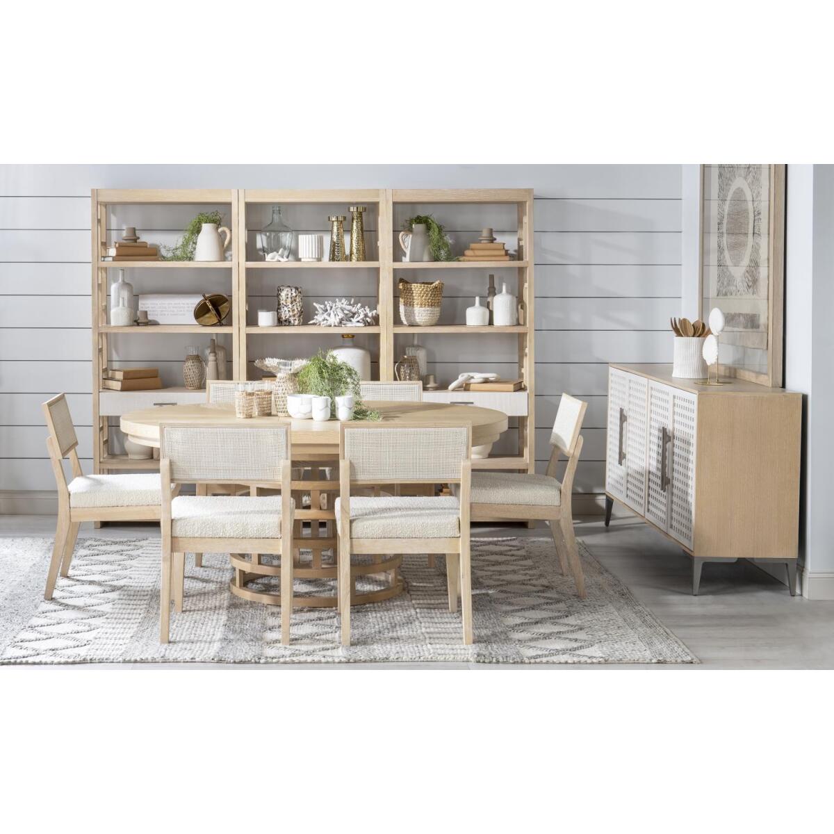 Round Table - Image 3