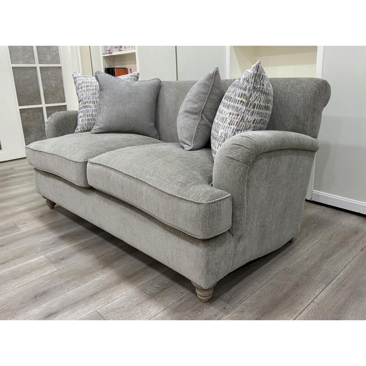 f294f5e71993c190eba56e9389c1cfe9 Bellamy U2491-30-076 Loveseat - Image 1