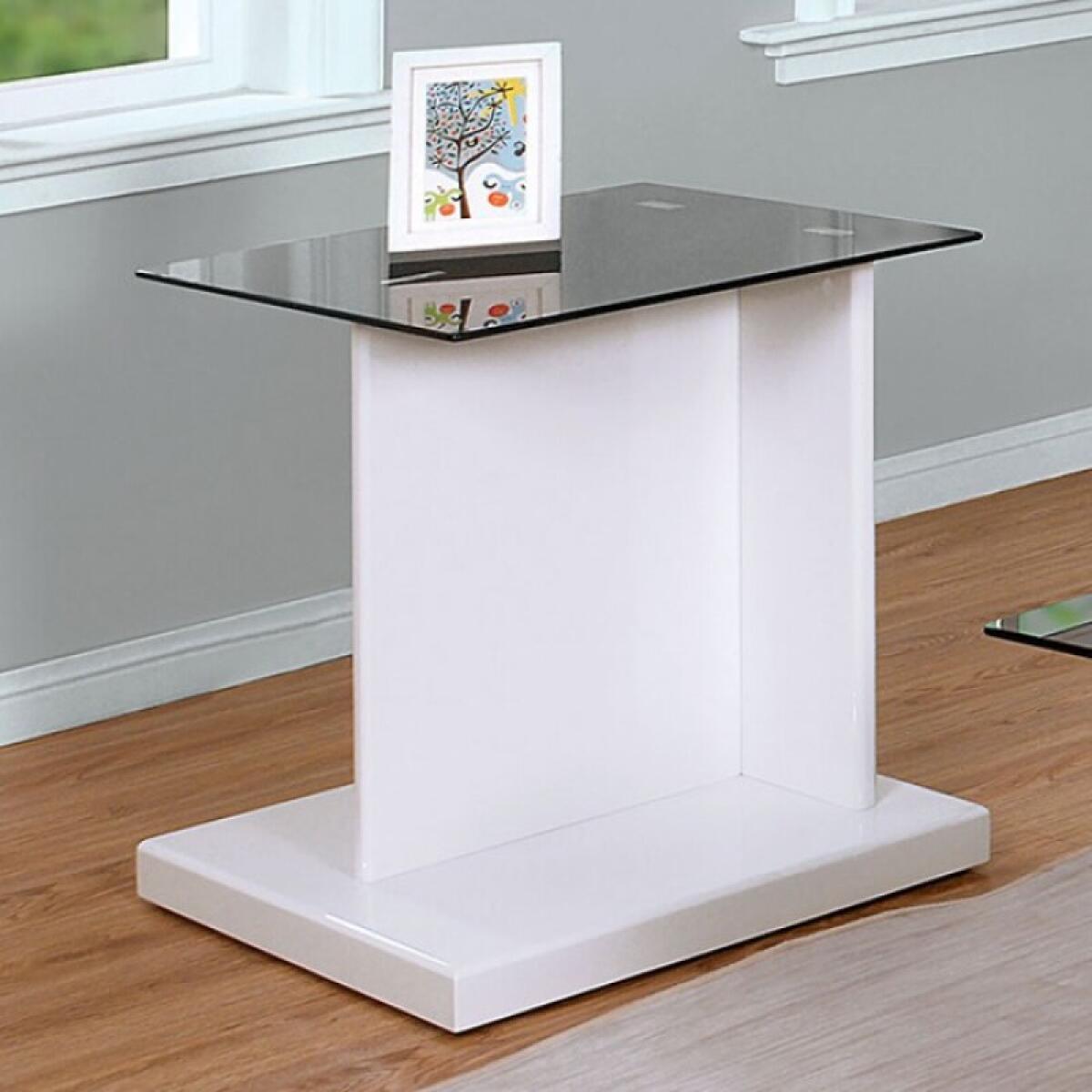 Mannedorf End Table - Image 2