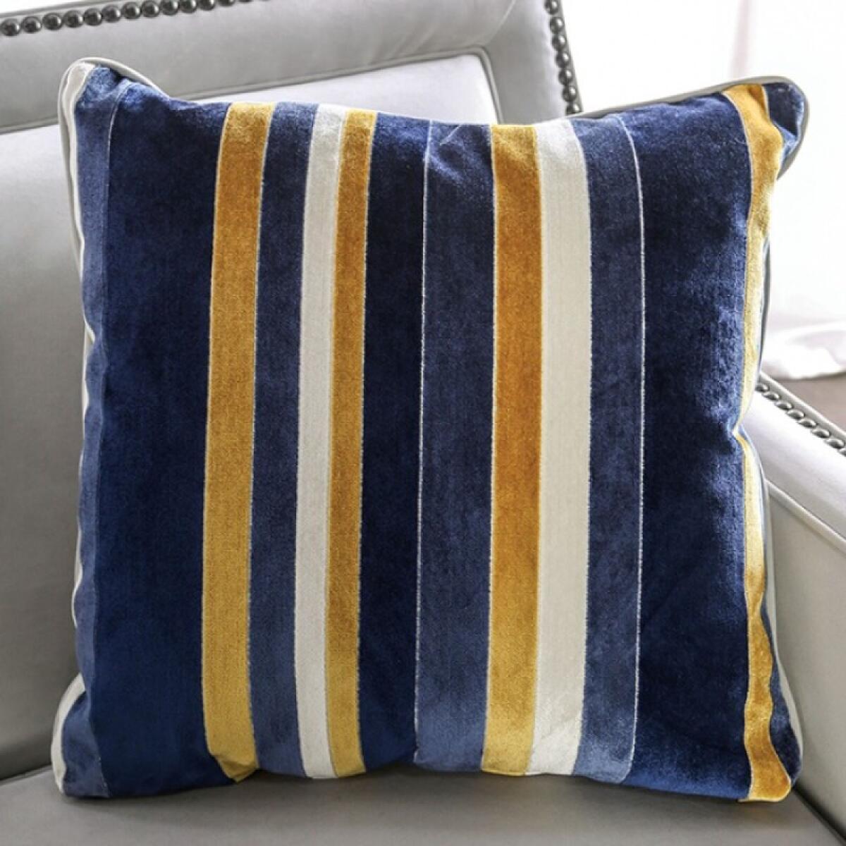 Montecelio Sofa - Image 7