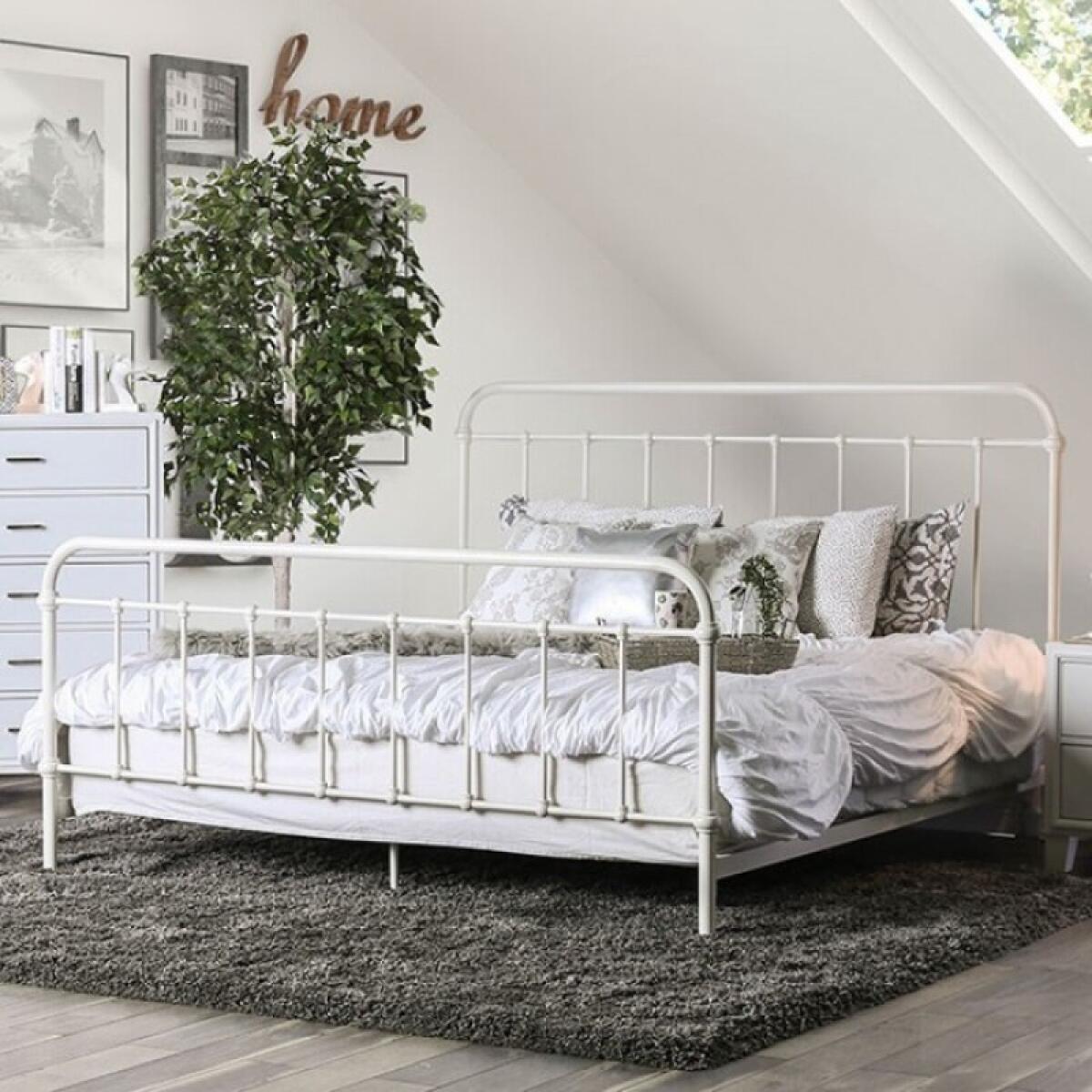 Iria Bed - Image 2