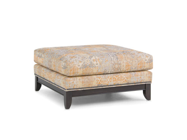 Cocktail Ottoman 238-50 Ottomans & Poufs Cream