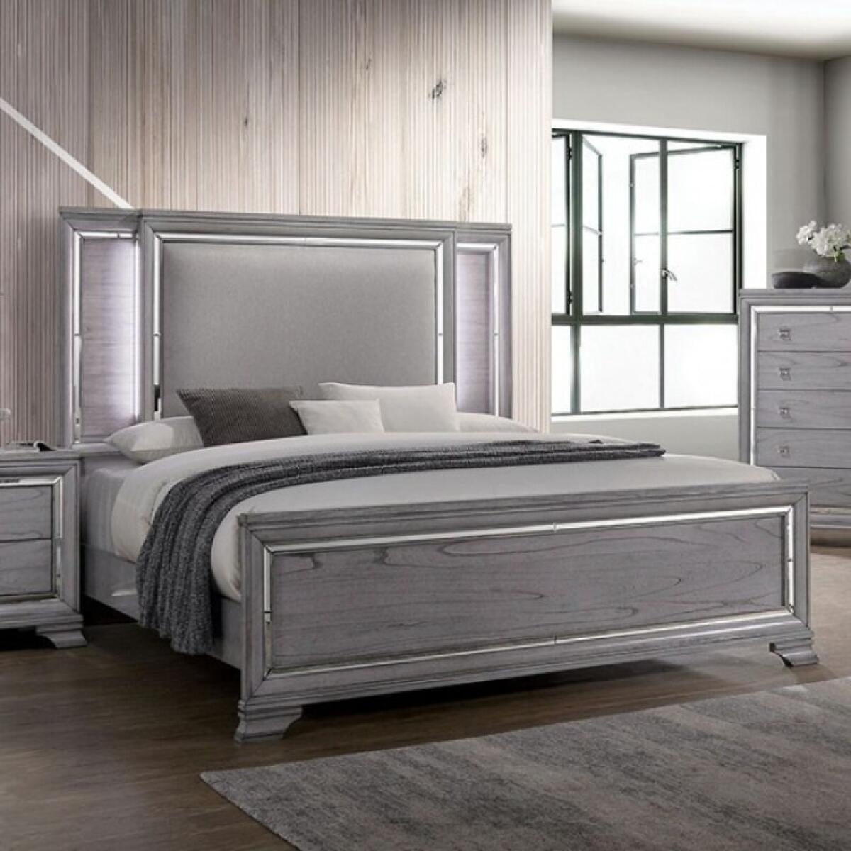 Alanis 5 Pc Queen Bedroom Set - Image 2