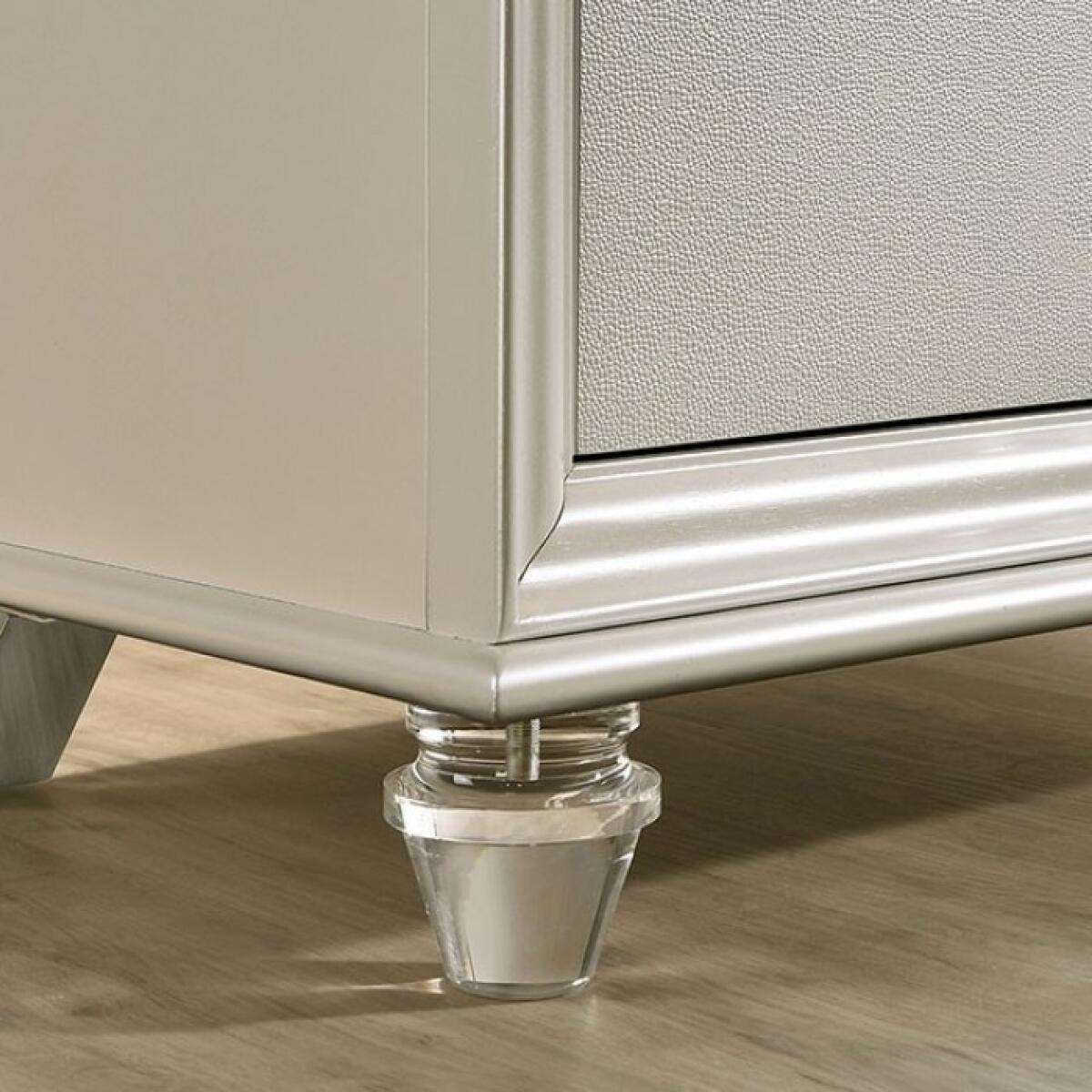 Maddie 4 Pc Queen Bedroom Set Bedroom Sets Bedroom Sets 12