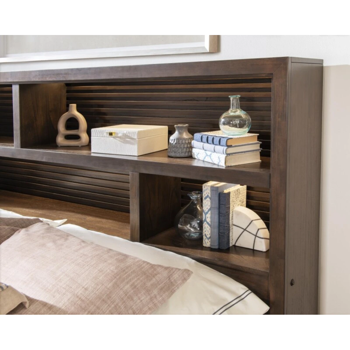 Complete Bookcase Queen Panel Bed 5/0 Beds Beds 8