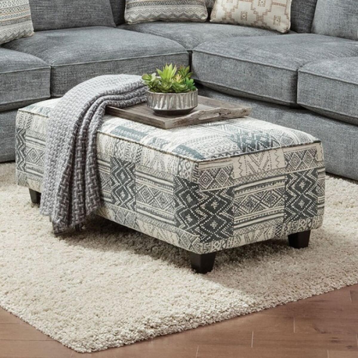 Eastleigh Ottoman - Image 2