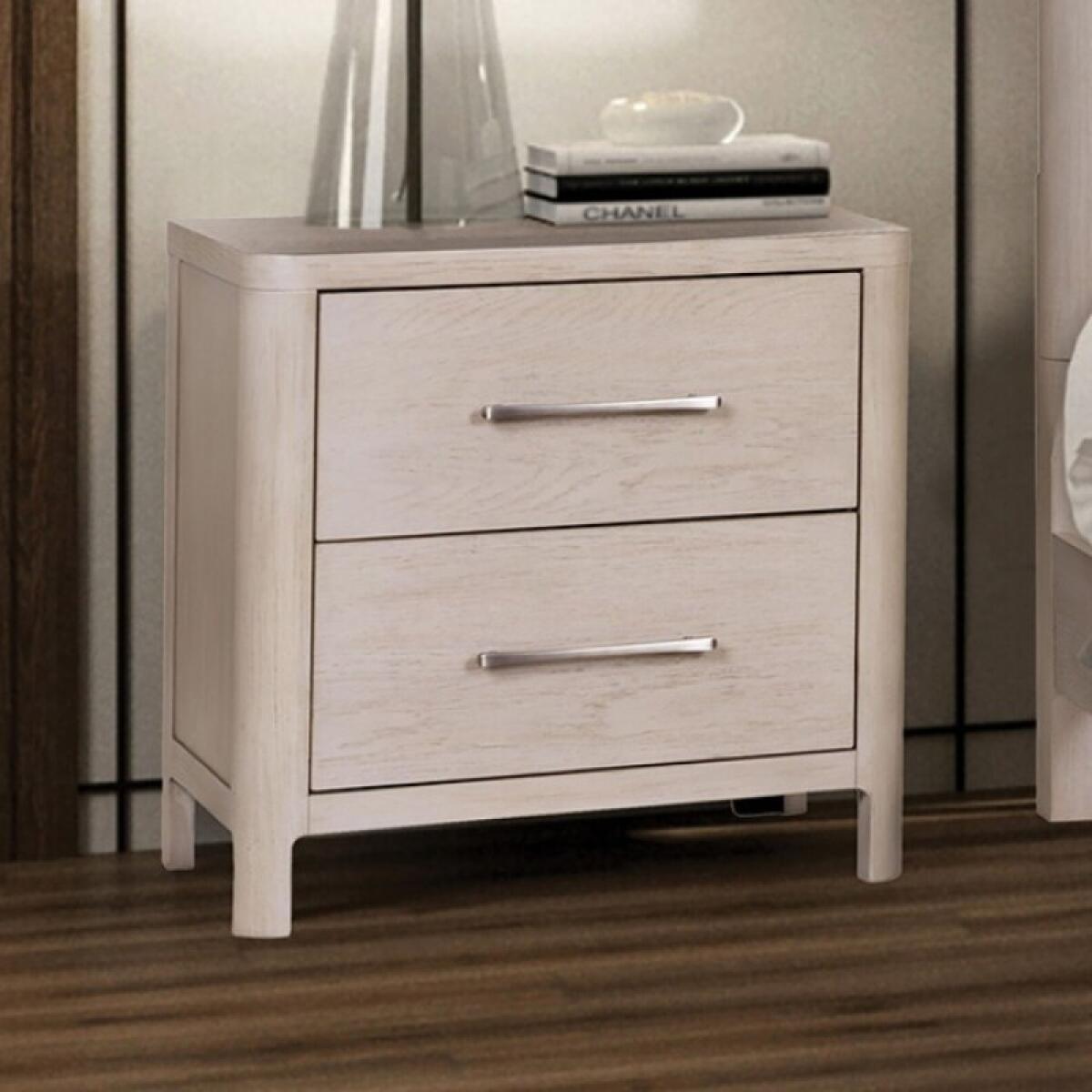 Fareham Nightstand Nightstands Cream 4