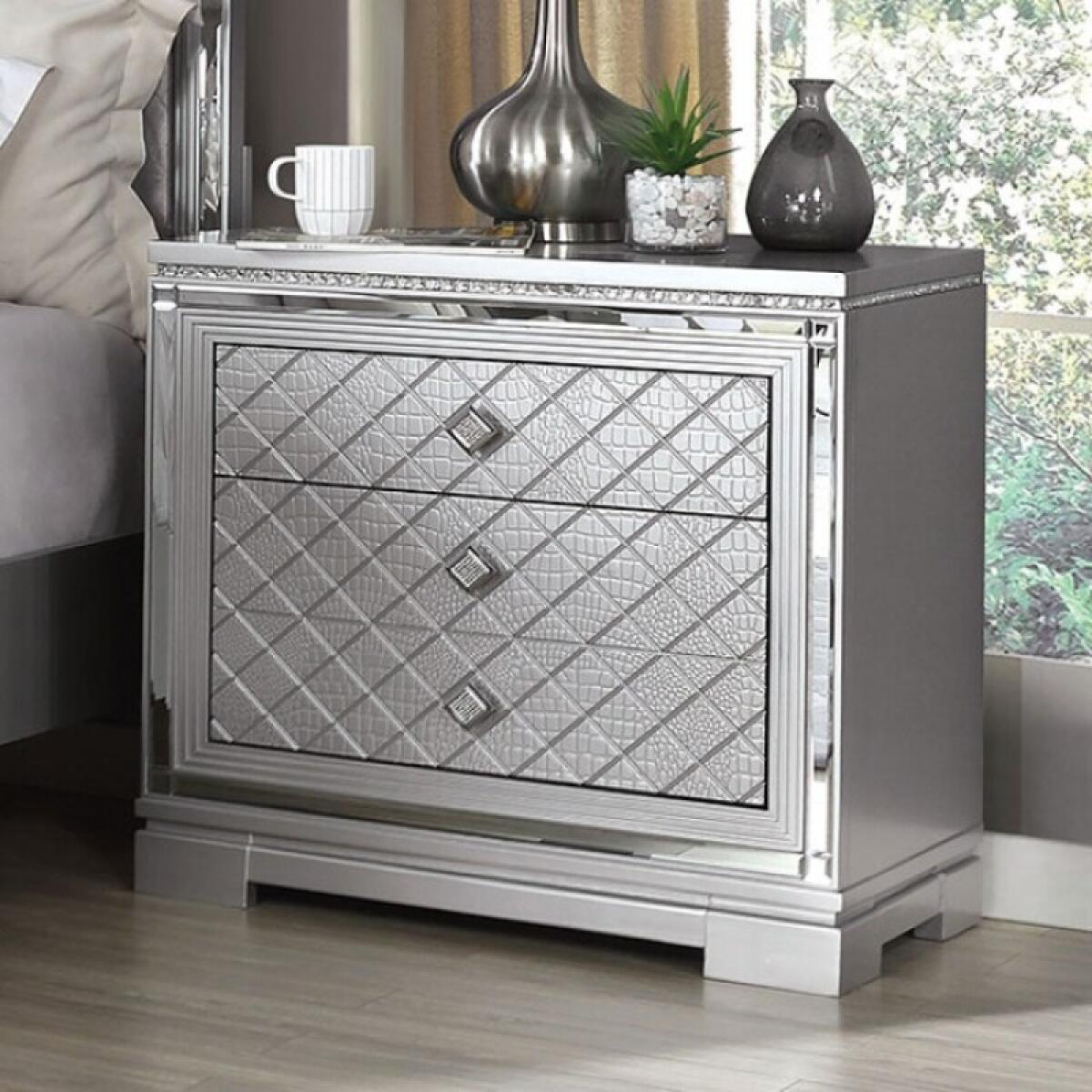 Belleterre Night Stand - Image 2