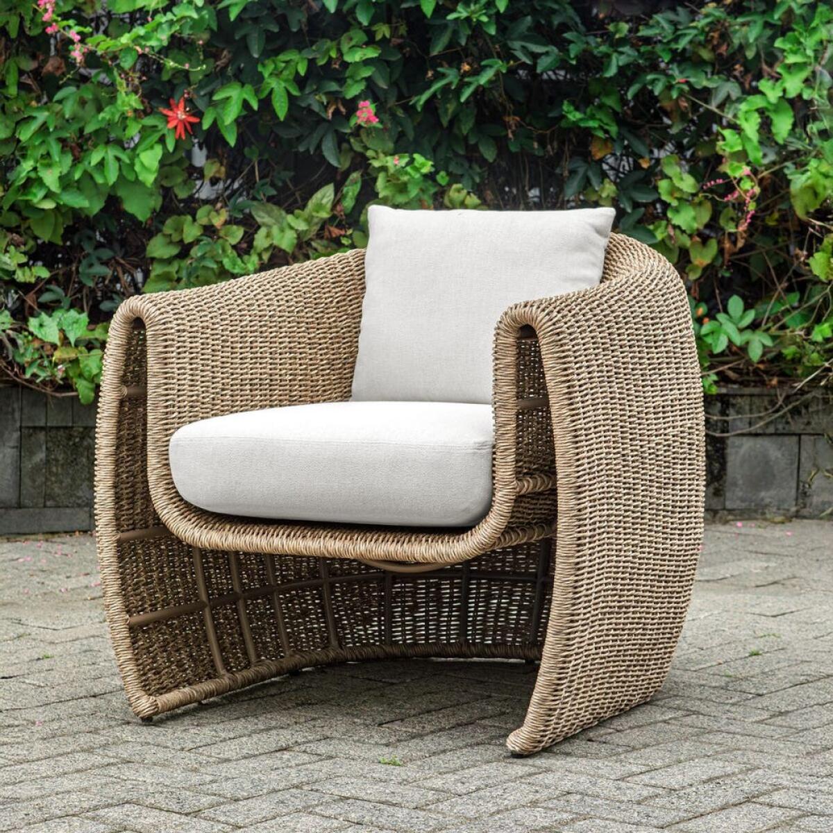 Tropic Outdoor Lounge Chair, Golden Flax Outdoor Chairs Outdoor Chairs 6