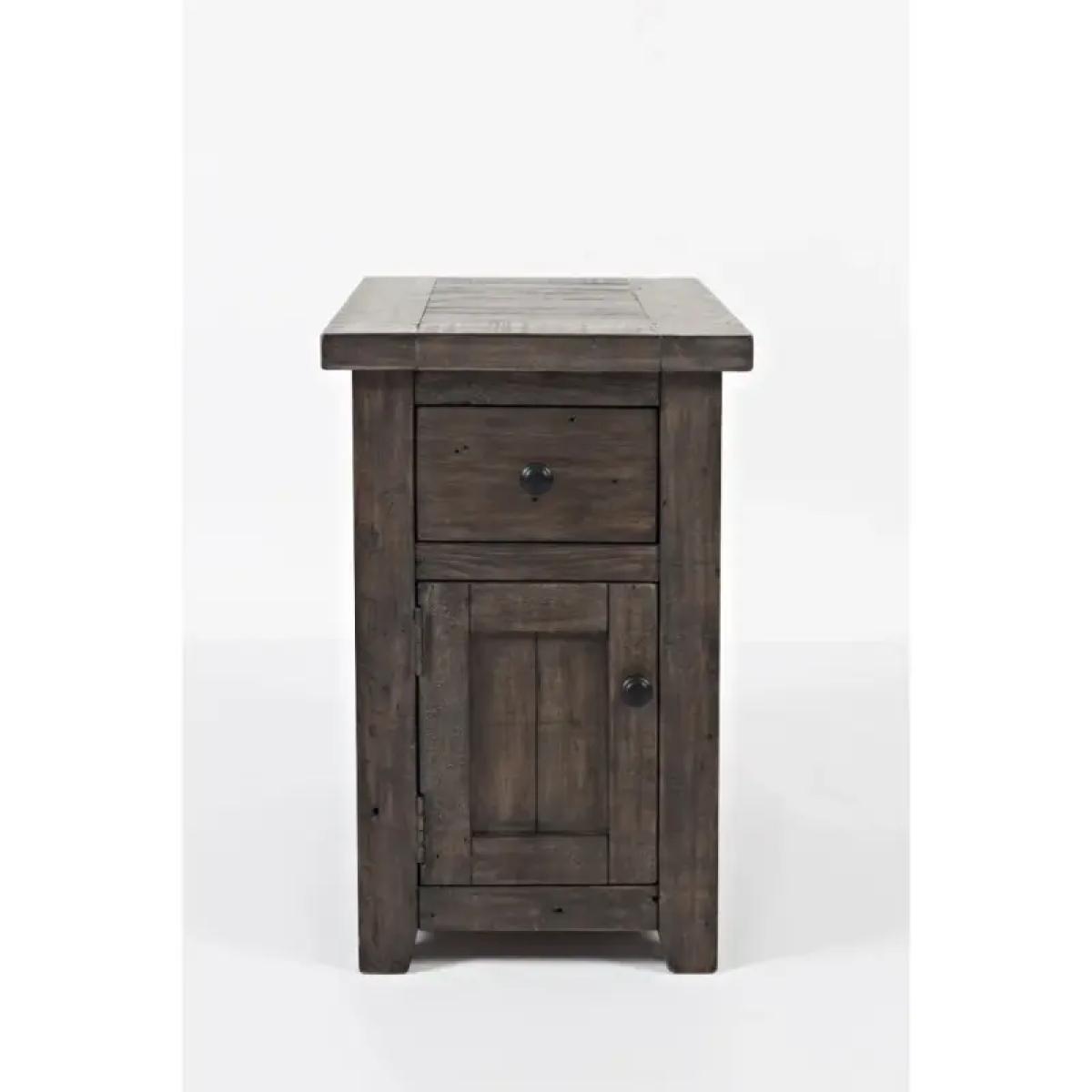Madison County Chairside Table - Image 2