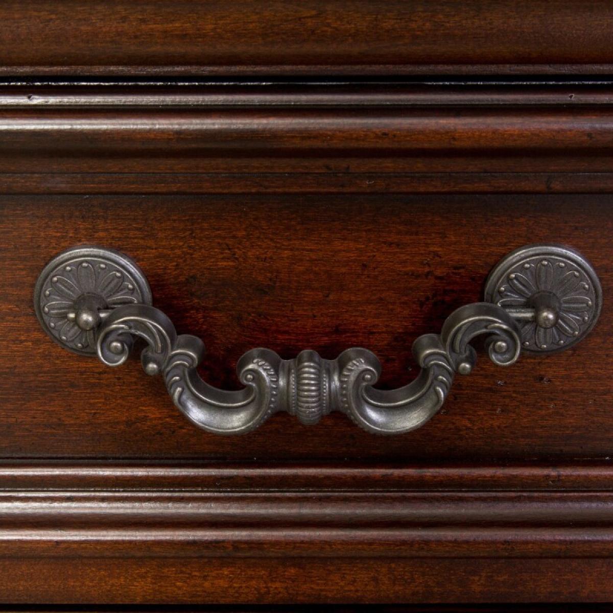 Messina Estates Queen Poster Bed, Dresser & Mirror, Chest - Image 10