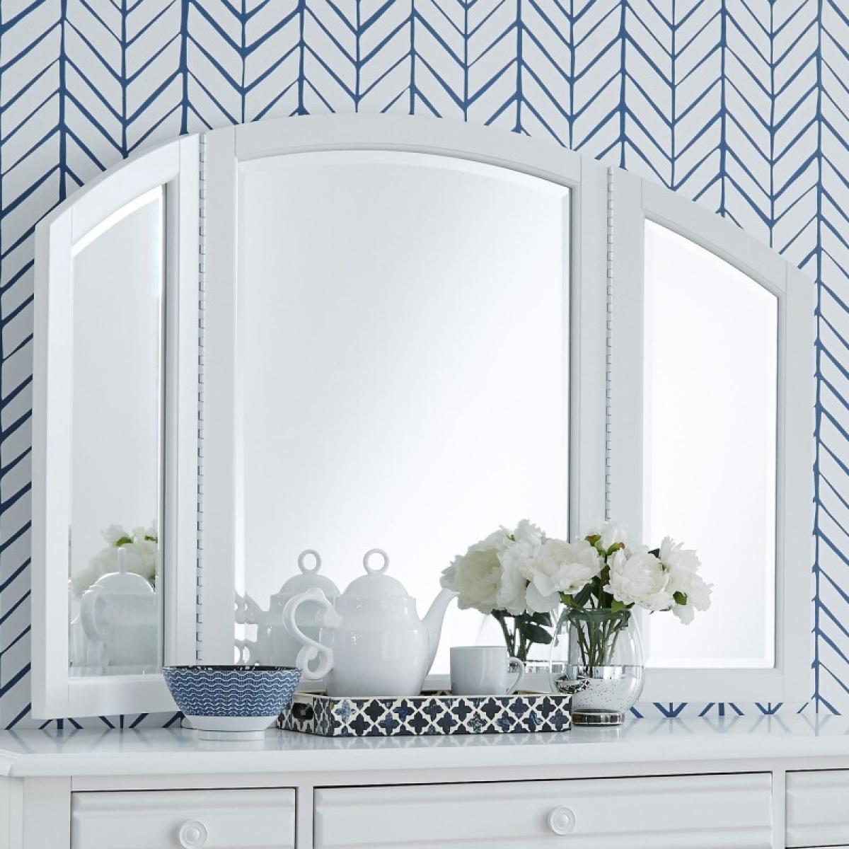 4f6b6073b3288ae6ffac1eb18ad92267 Summer House I Vanity Mirror - Image 1