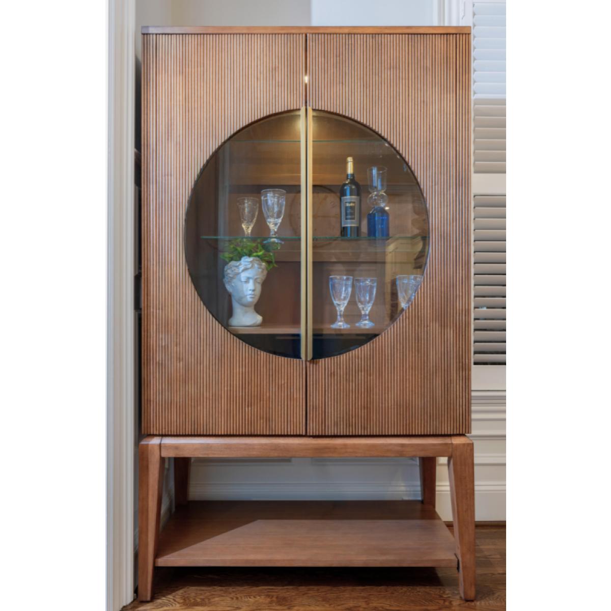 Manhattan Valley Curio Cabinet - Image 3