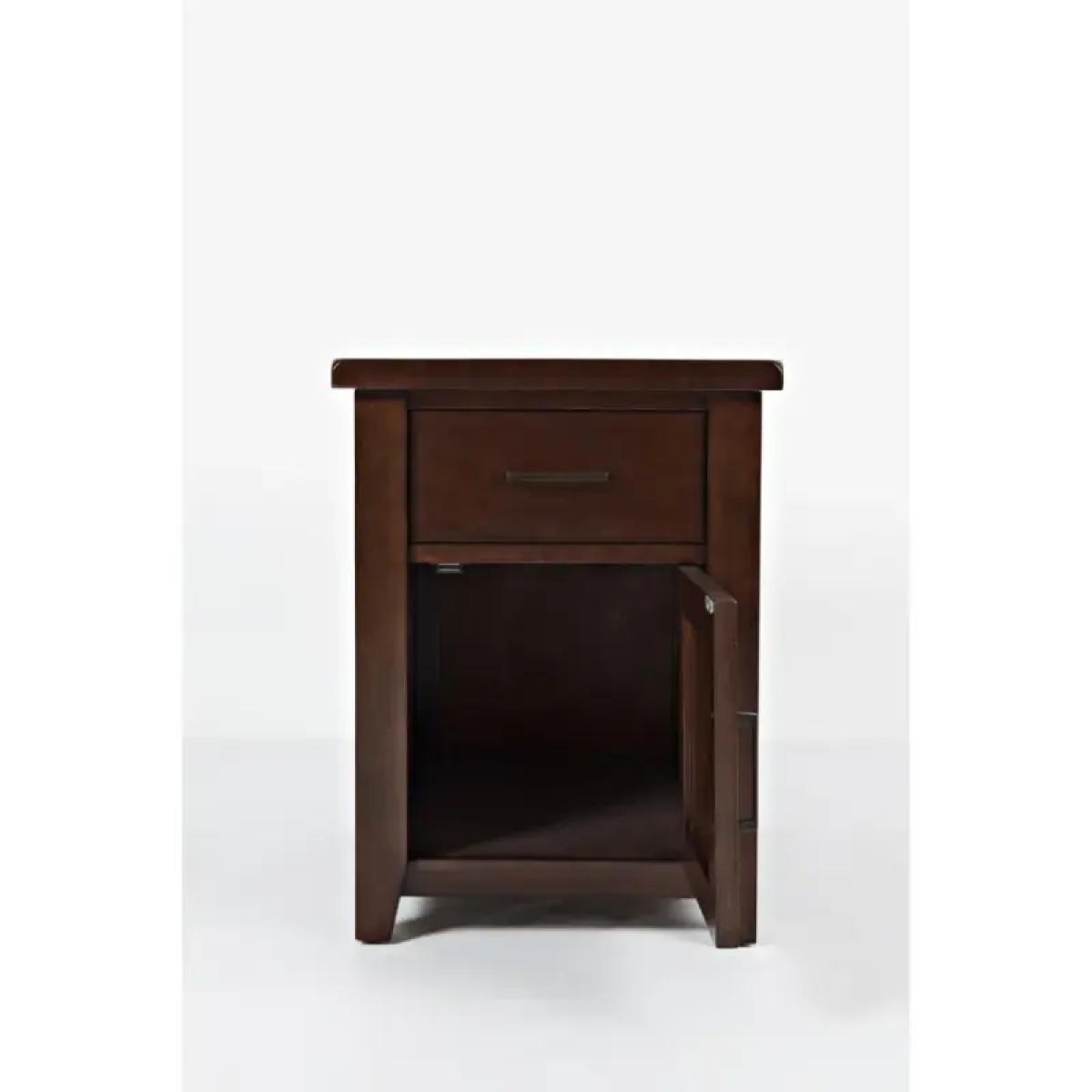Twin Cities Chairside Table - Image 5