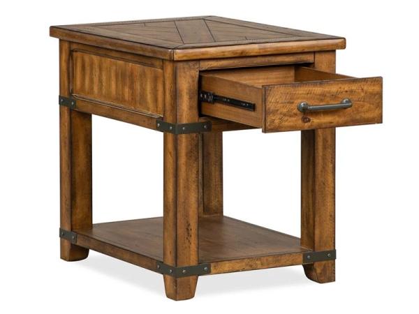 Chesterfield T4717-02 Small Rectangular End Table - Image 6