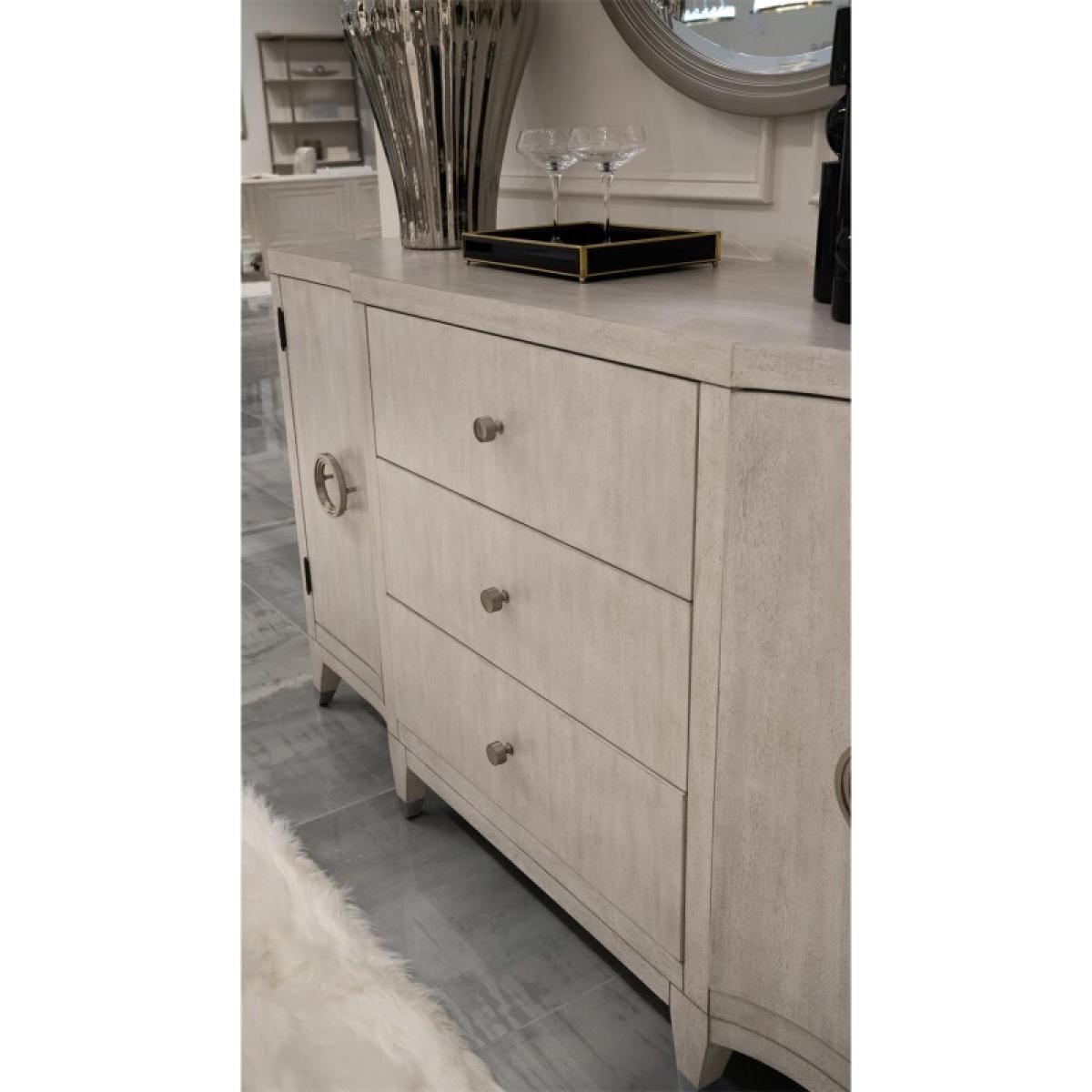 Sideboard - Image 13