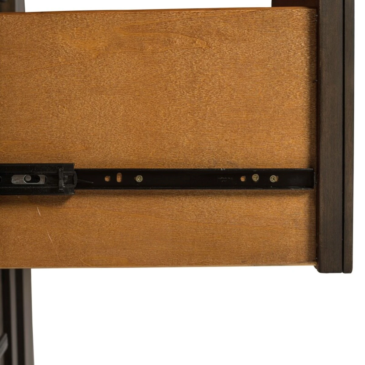 Thornwood Hills Night Stand - Image 4