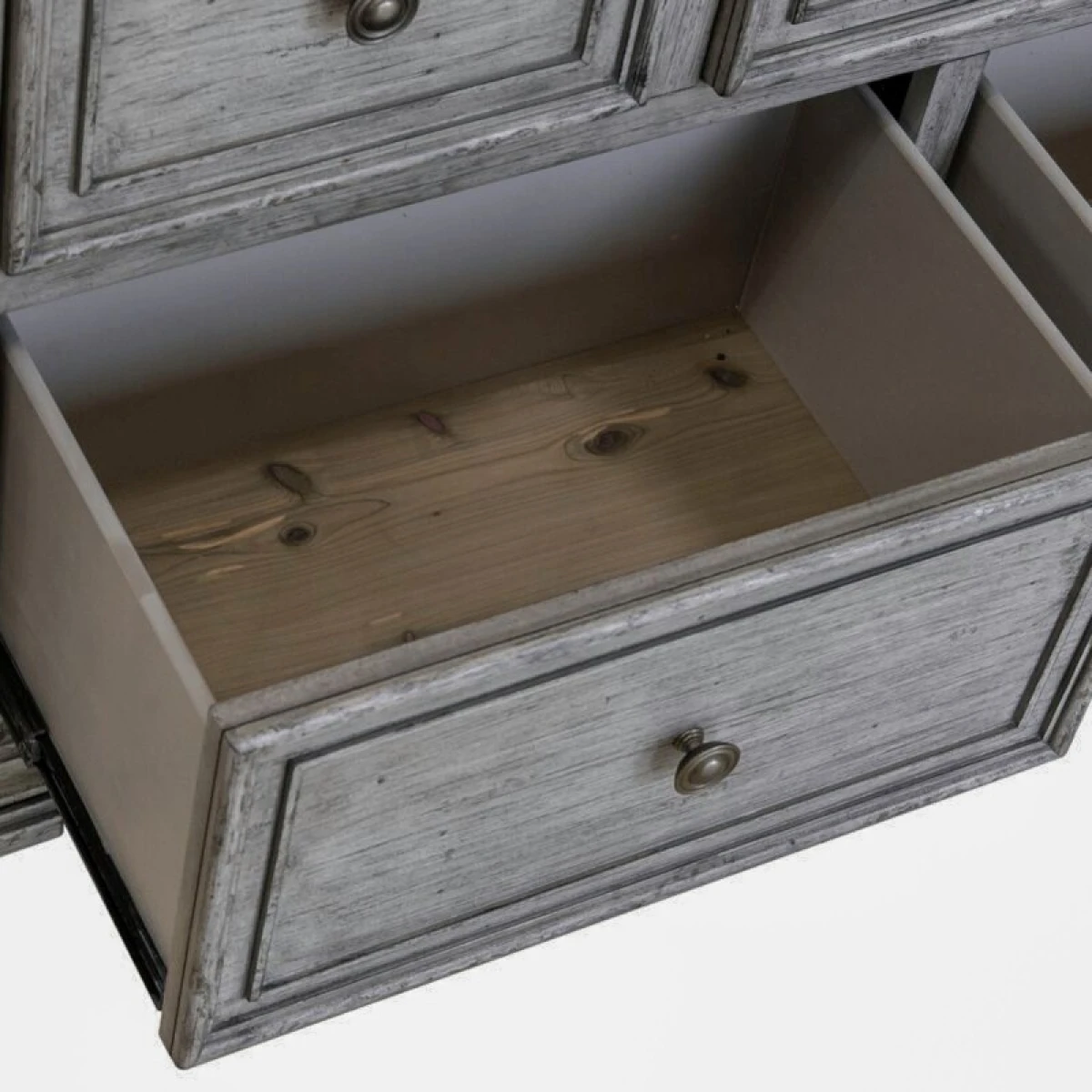 Big Valley 10 Drawer Chesser - Image 10