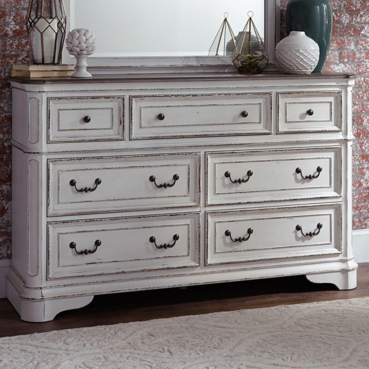 Magnolia Manor 7 Drawer Dresser - Image 2