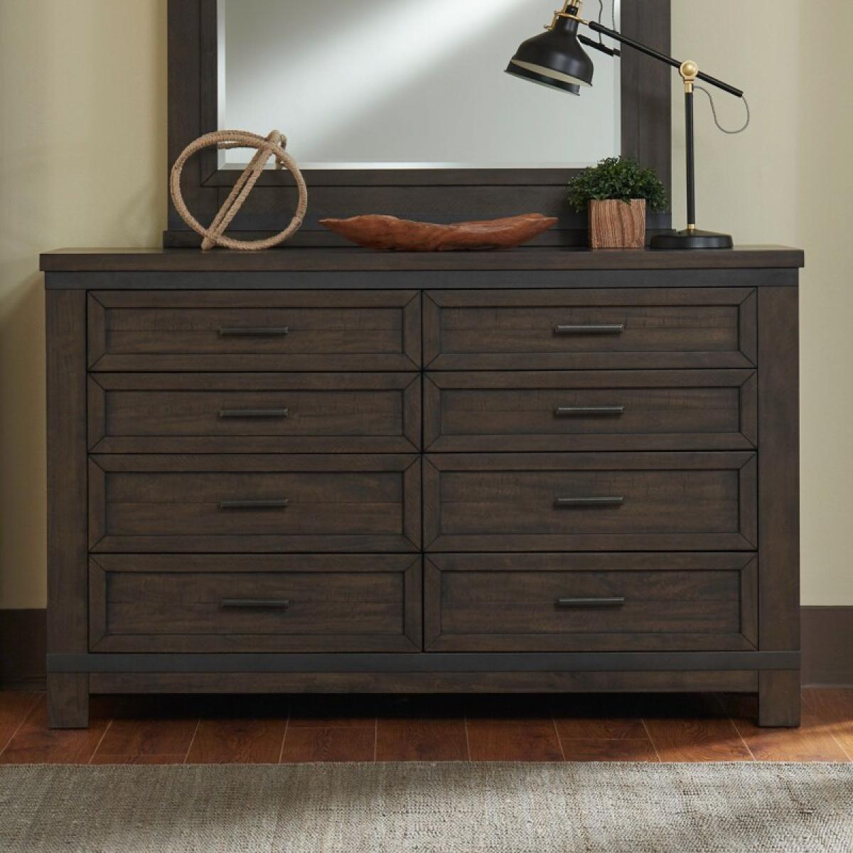 Thornwood Hills 8 Drawer Dresser - Image 2