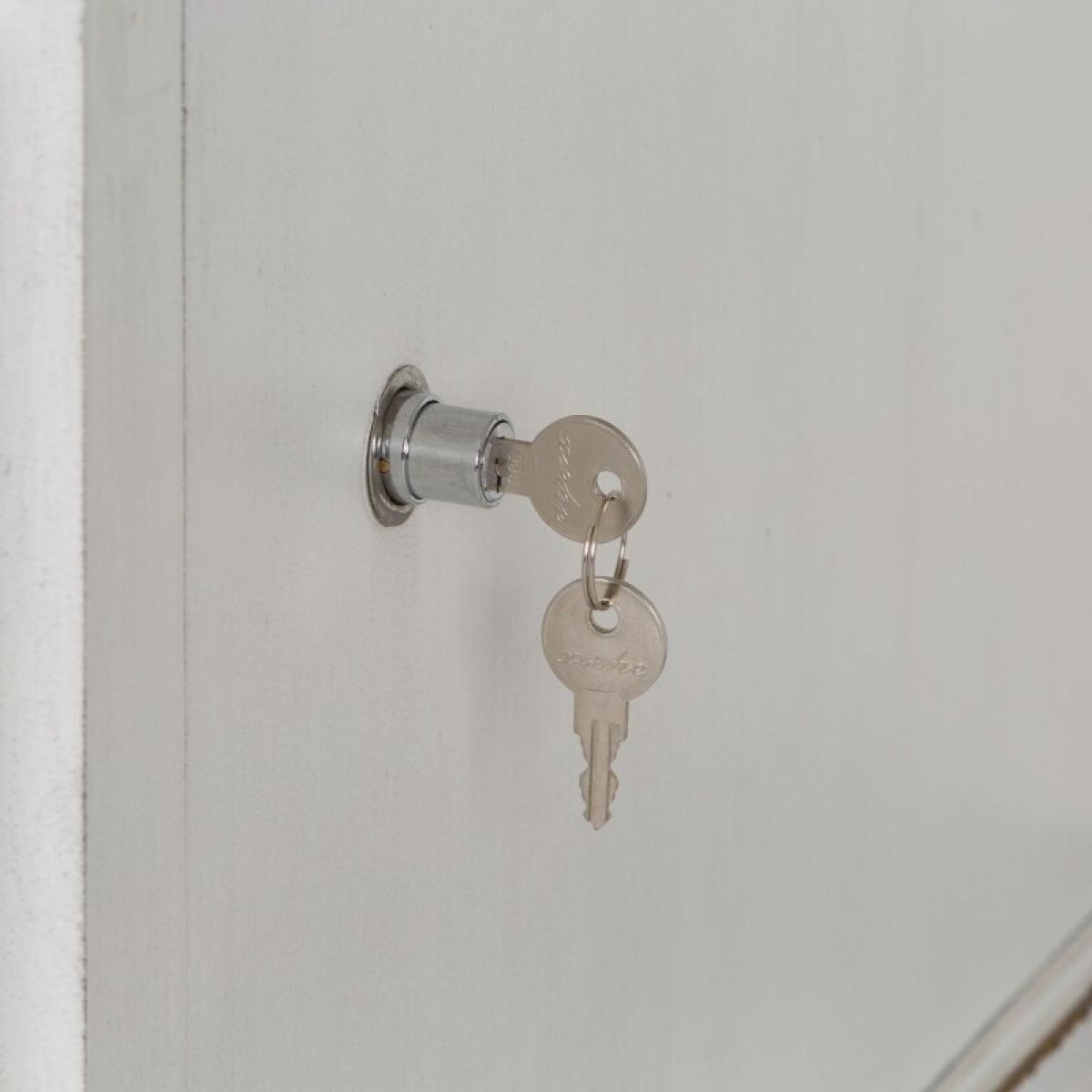 Magnolia Manor Credenza & Hutch - Image 9