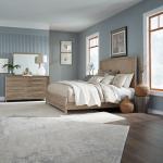 King California Panel Bed, Dresser & Mirror