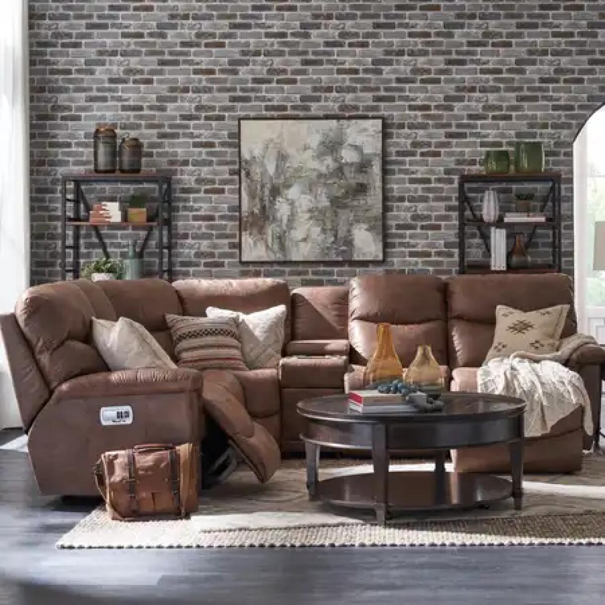 James Sectional - Image 2