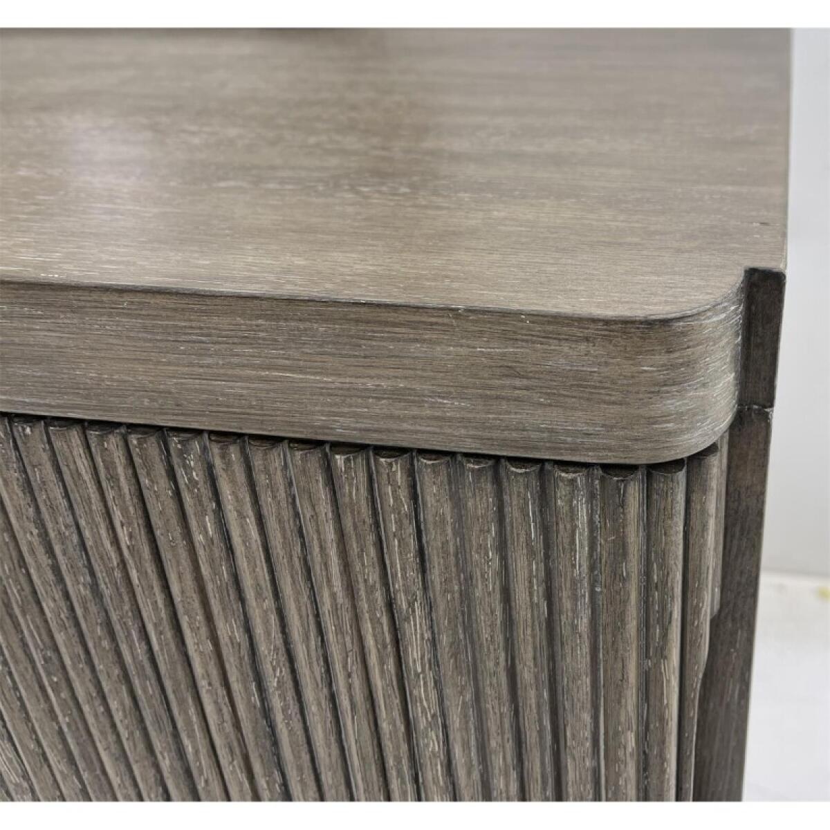 Sariel 9-Drawer Dresser - Image 5