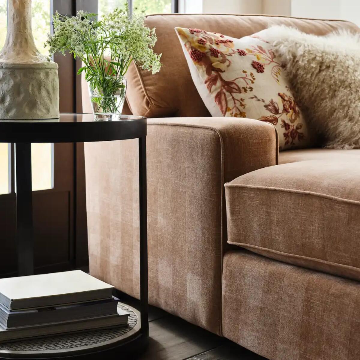 Paxton Sectional - 663 - Image 9