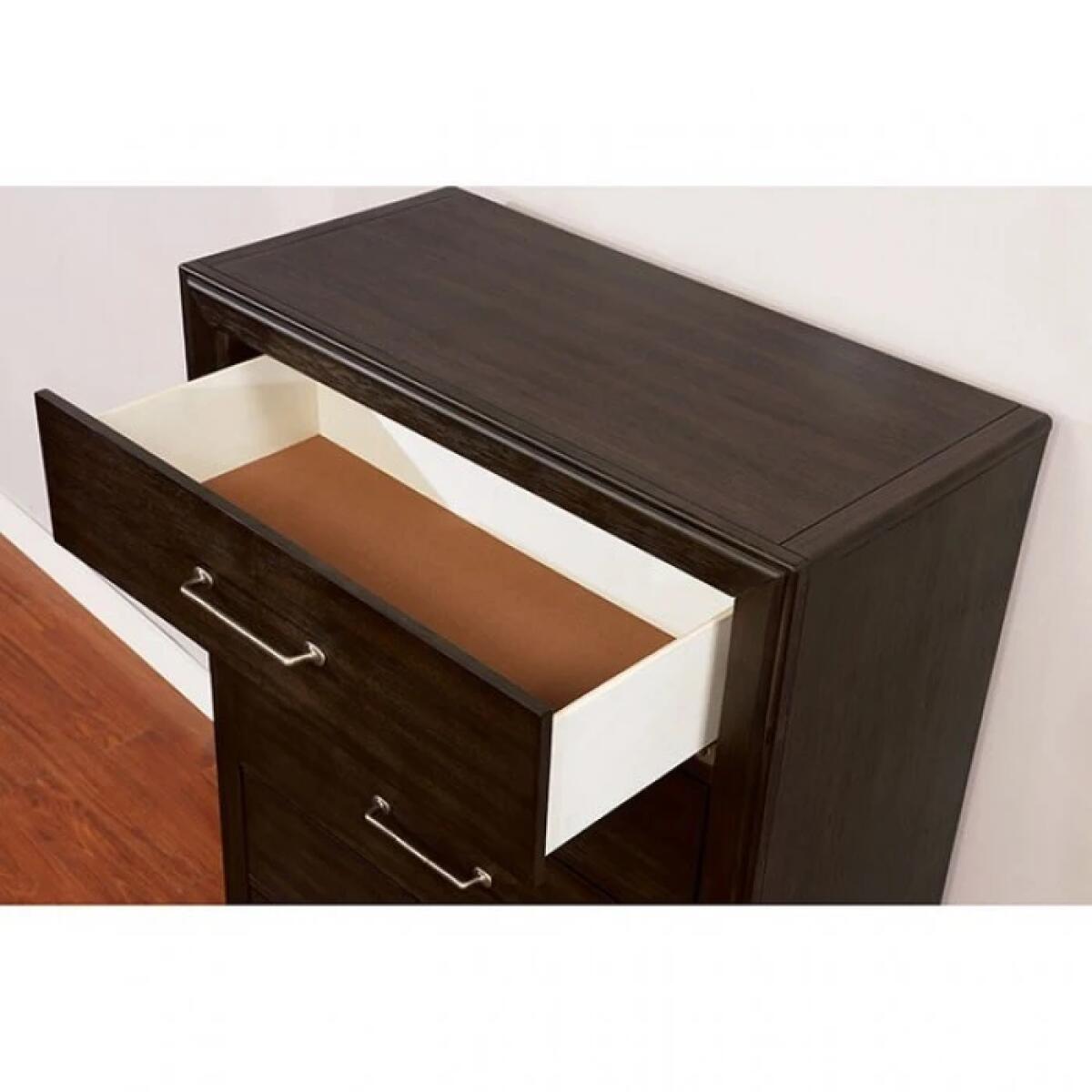 Jamie 5 Pc Queen Bedroom Set - Image 4