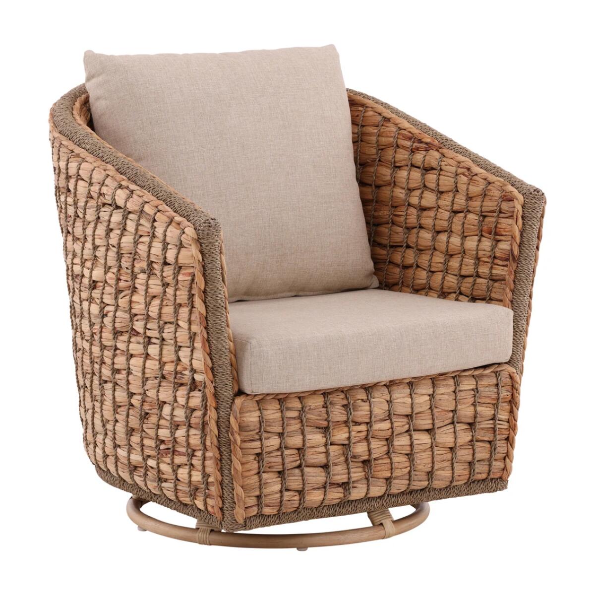 2451fe72d13da931668420a1ab115e2a Bailey Swivel Chair - Image 1