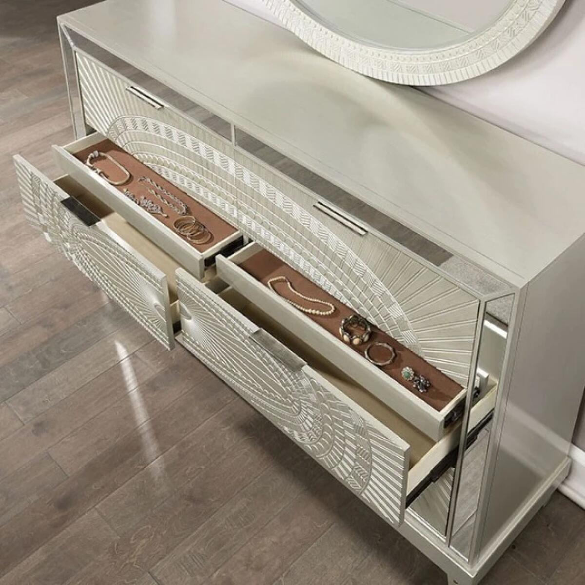 Valletta Dresser - Image 3