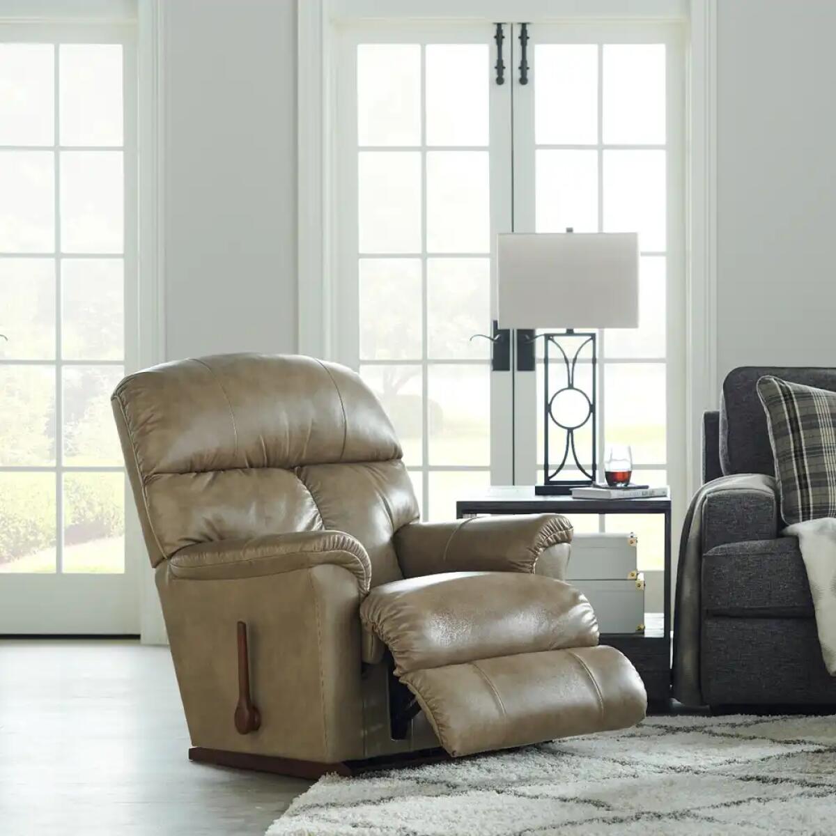 Reed Rocking Recliner - 010704 - Image 3