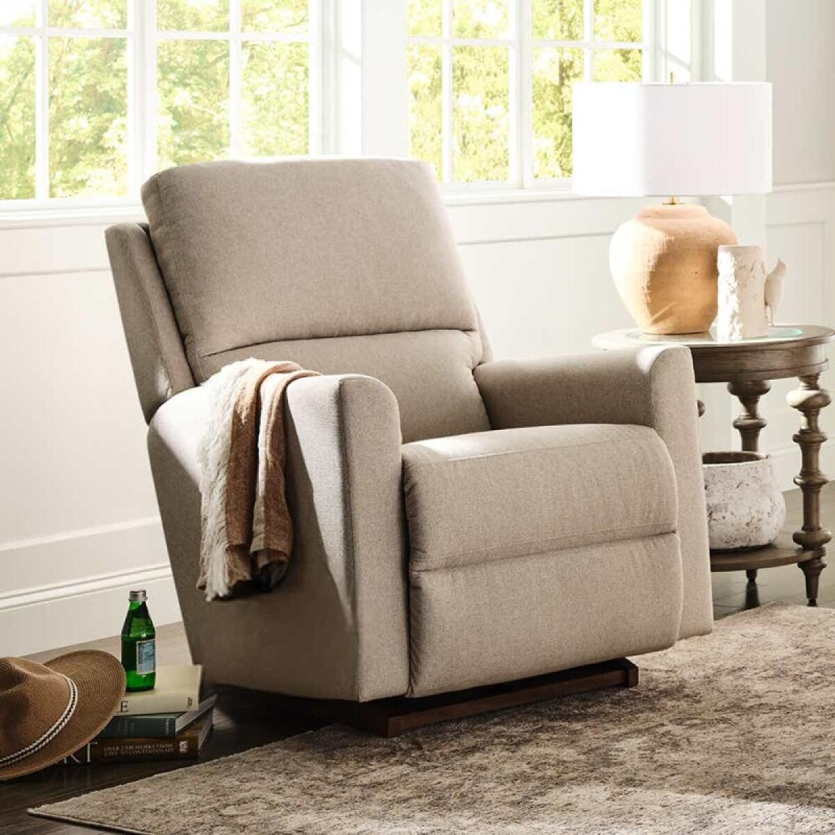 Wynne Power Rocking Recliner w/ Headrest & Lumbar - 10X700 - Image 3