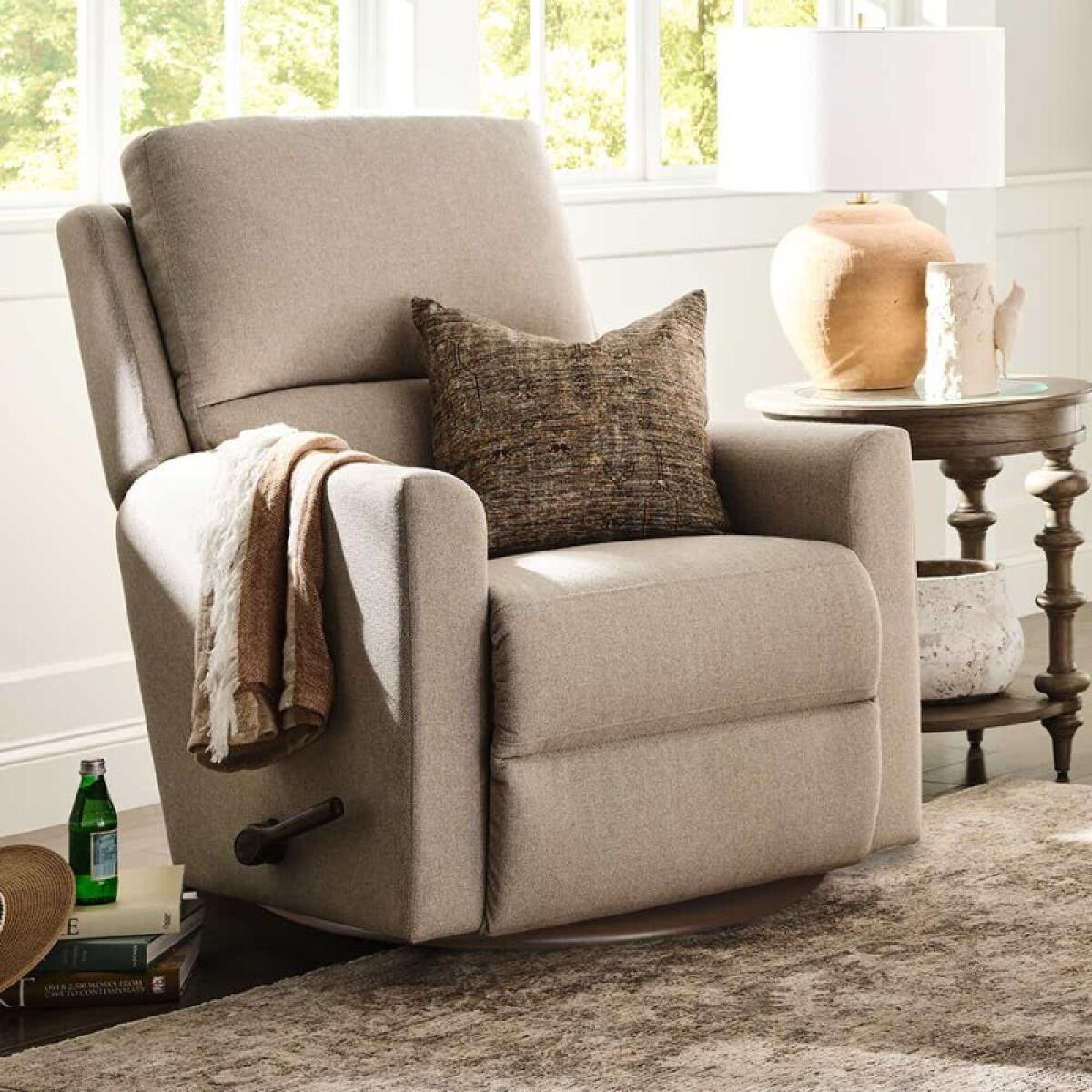 Wynne Swivel Gliding Recliner - 017700 - Image 3