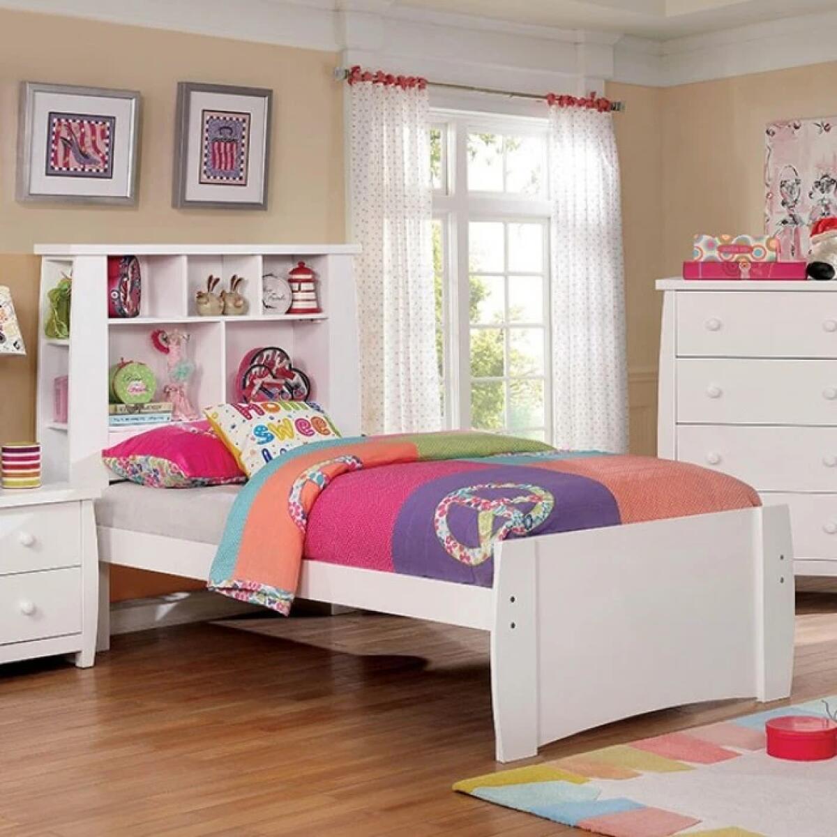Marlee 4 Pc Twin Bedroom Set - Image 2