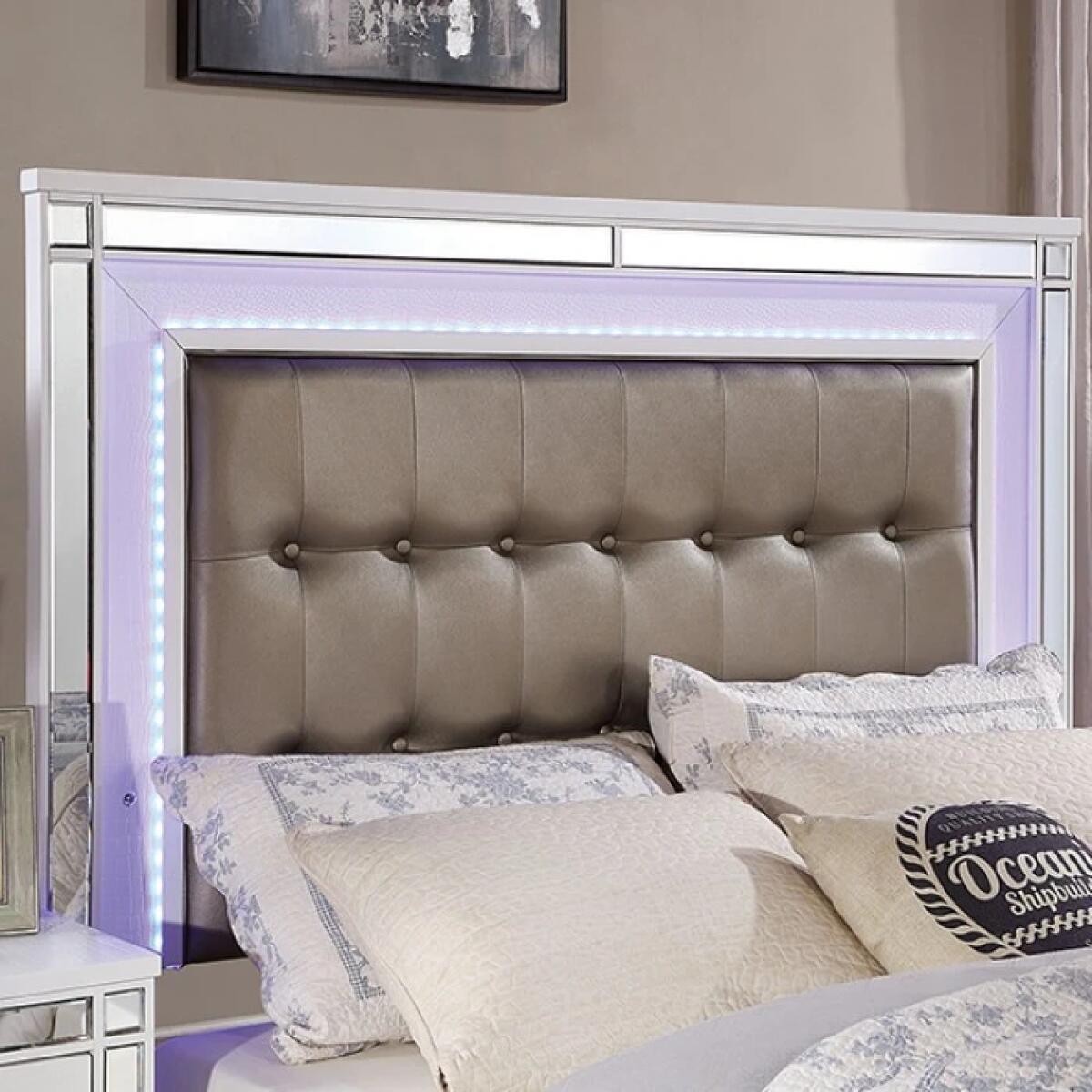 Brachium 4 Pc Queen Bedroom Set - Image 4