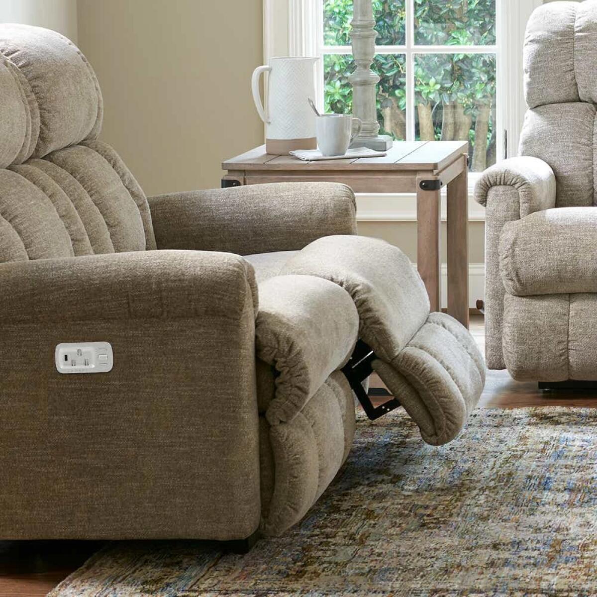 Pinnacle Power Reclining Loveseat w/ Headrest - 32U512 - Image 3