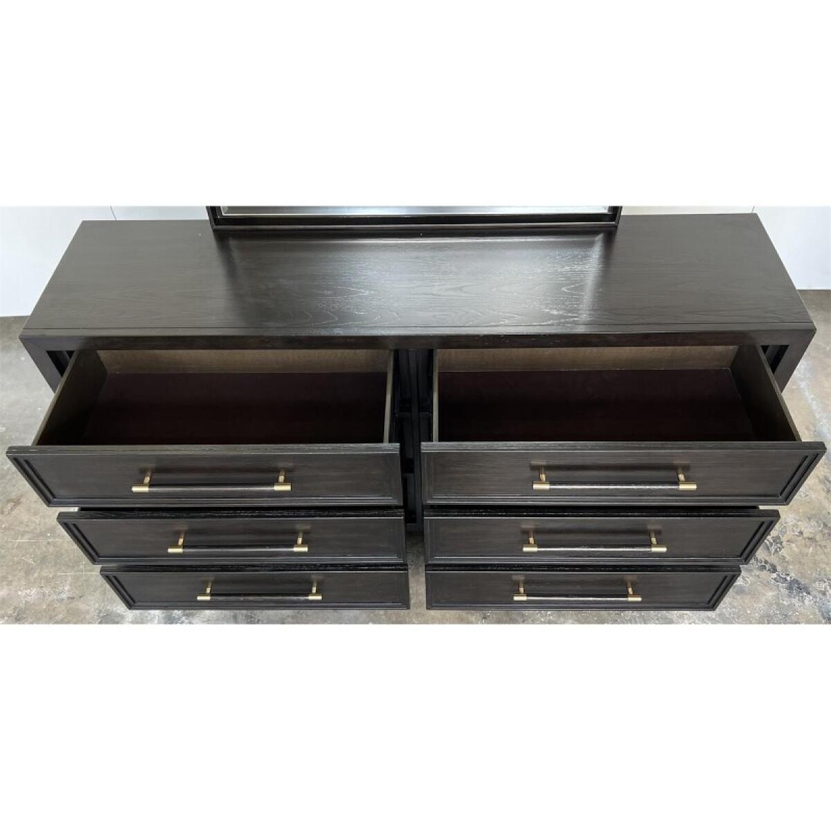 Lydia Dresser - Image 12